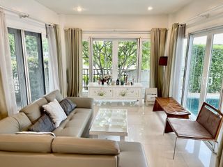 For sale and for rent 4 bedrooms villa in Bang Lamung, Chonburi