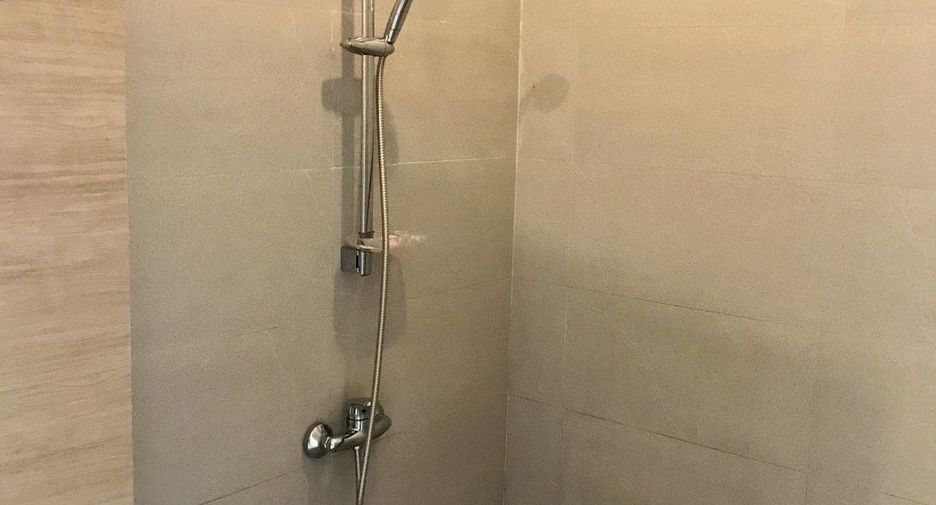Villa zum Kauf und zur Miete mit 4 Zimmer in Bang Lamung, Chonburi