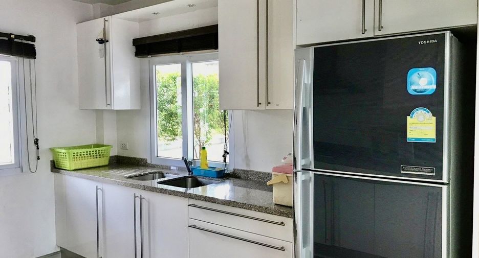 Villa zum Kauf und zur Miete mit 4 Zimmer in Bang Lamung, Chonburi