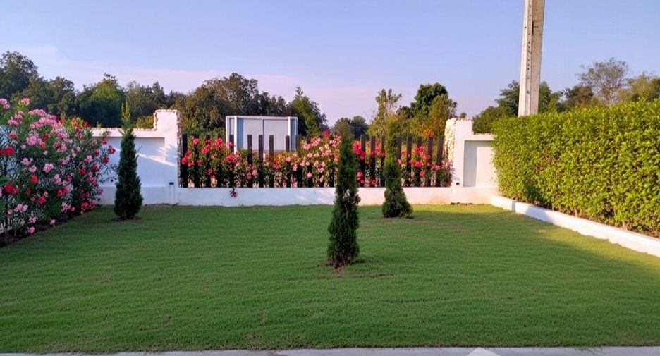 For sale 5 bedrooms house in Chaloem Phra Kiat, Saraburi