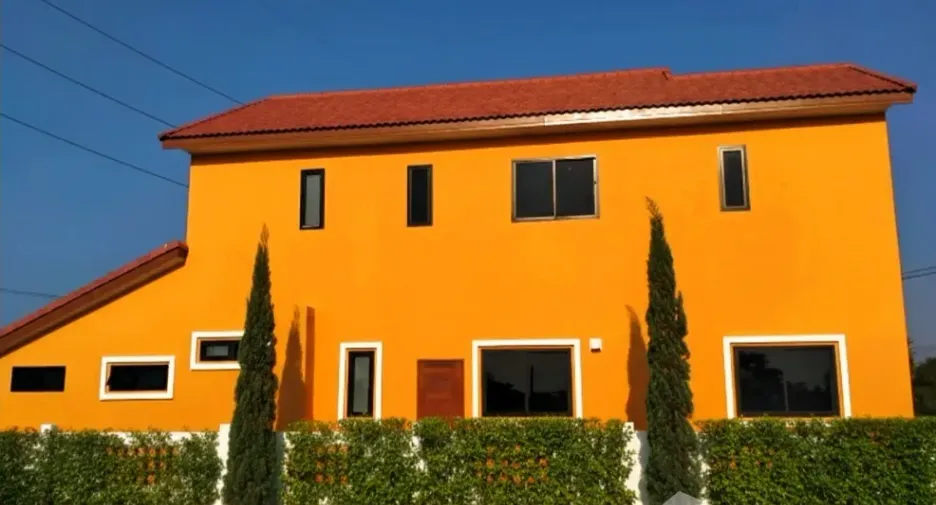 For sale 5 bedrooms house in Chaloem Phra Kiat, Saraburi
