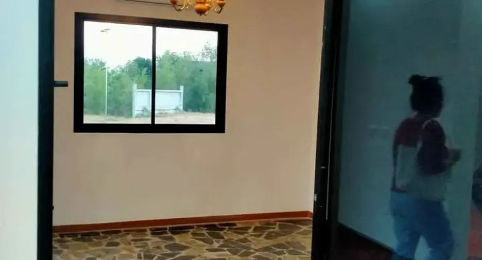 For sale 5 bedrooms house in Chaloem Phra Kiat, Saraburi