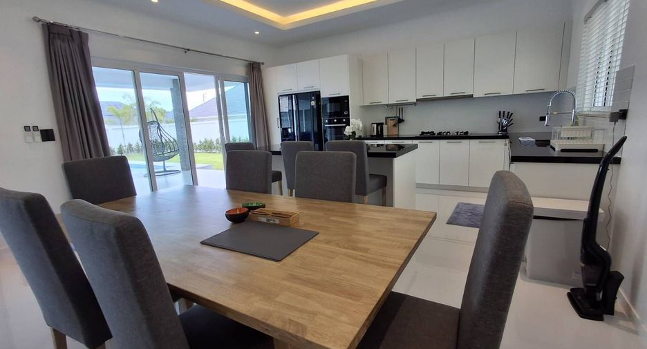 For rent 4 bedrooms house in Hua Hin, Prachuap Khiri Khan