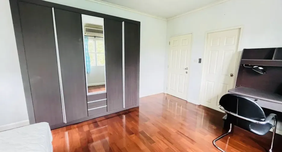 For sale 4 bedrooms house in Mae Rim, Chiang Mai