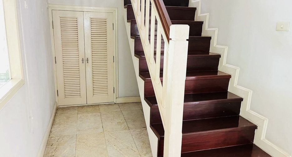 For sale 4 bedrooms house in Mae Rim, Chiang Mai