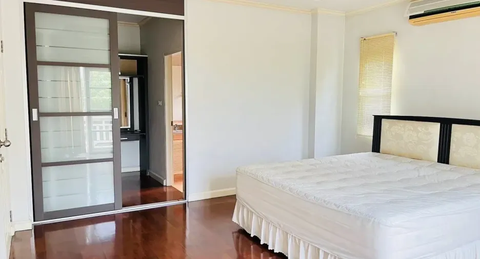 For sale 4 bedrooms house in Mae Rim, Chiang Mai