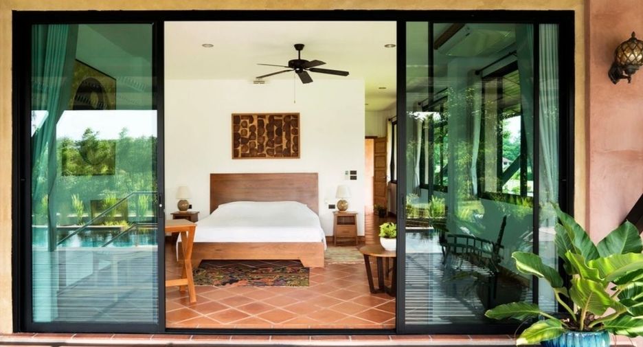 For rent 5 ベッドルーム villa in San Sai, Chiang Mai
