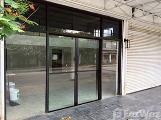 For rent 4 bedrooms retail Space in Mueang Chiang Mai, Chiang Mai
