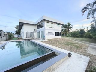 For sale 6 bedrooms villa in San Pa Tong, Chiang Mai
