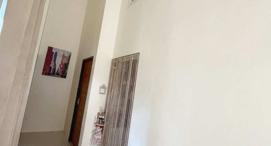 For sale 6 bedrooms villa in San Pa Tong, Chiang Mai