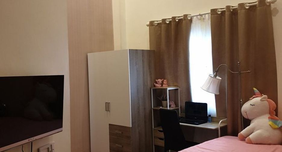 For sale 6 bedrooms villa in San Pa Tong, Chiang Mai