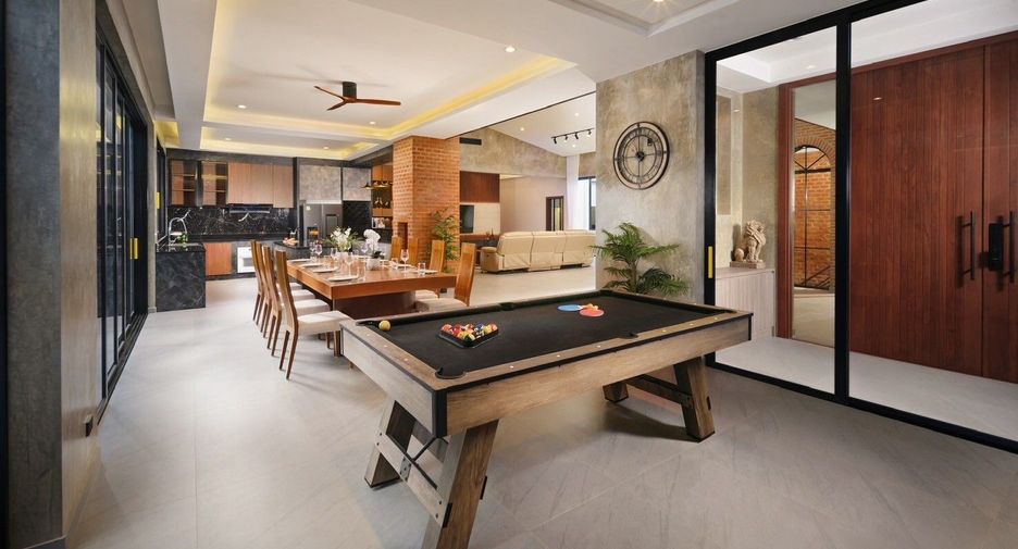 Villa zum Kauf mit 7 Zimmer in Mueang Chiang Mai, Chiang Mai