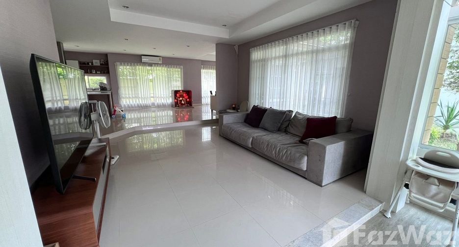 For sale 5 bedrooms house in Mueang Chiang Mai, Chiang Mai