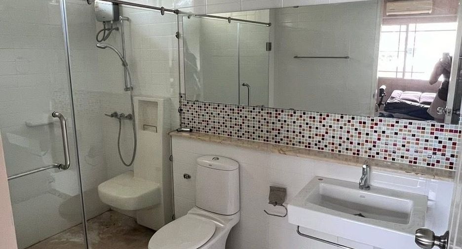 出售 5 卧室 独立屋 在 Mueang Chiang Mai, Chiang Mai