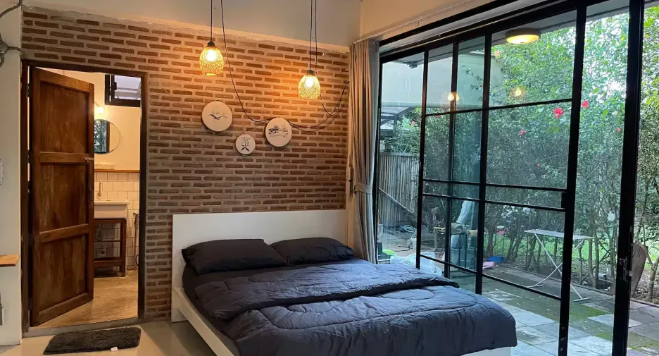 For sale 4 bedrooms retail Space in Pai, Mae Hong Son