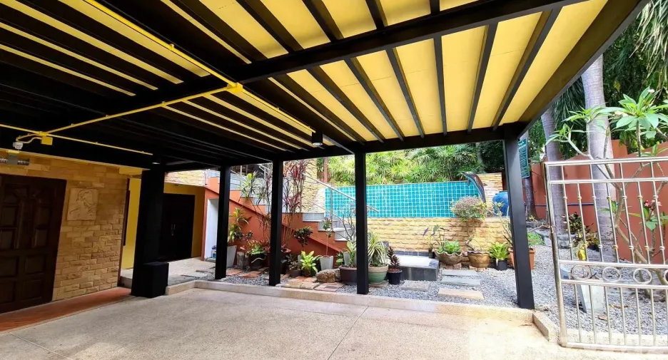 For sale 4 bedrooms house in Ko Samui, Surat Thani