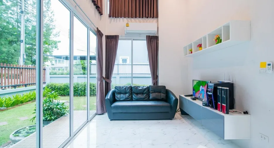 For rent 3 bedrooms villa in Hua Hin, Prachuap Khiri Khan