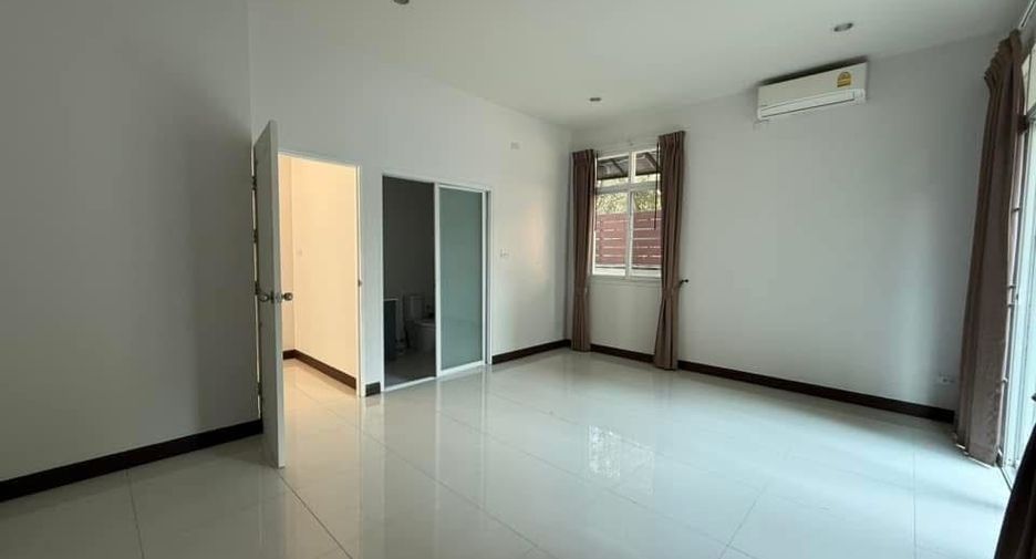 For sale and for rent 4 bedrooms house in Mueang Chiang Mai, Chiang Mai