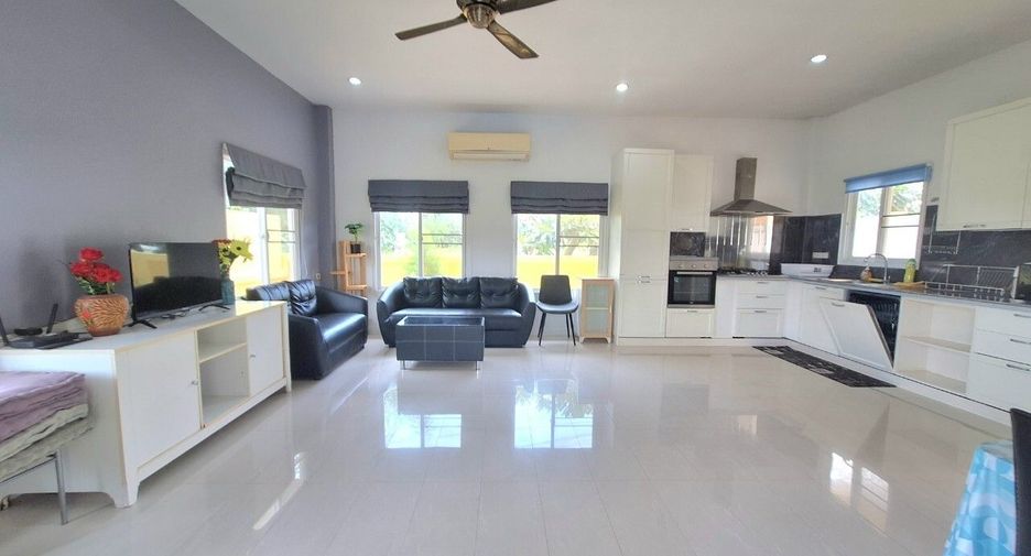 For rent 2 bedrooms villa in Hua Hin, Prachuap Khiri Khan