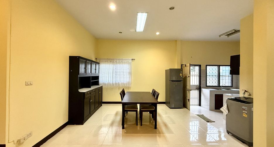 For rent 2 bedrooms house in Mueang Chiang Mai, Chiang Mai
