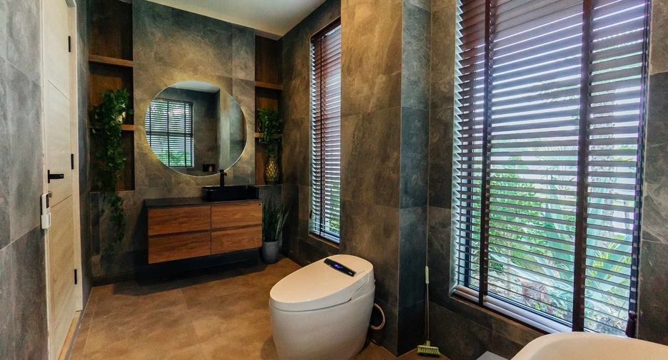 For sale and for rent 5 bedrooms villa in Hua Hin, Prachuap Khiri Khan