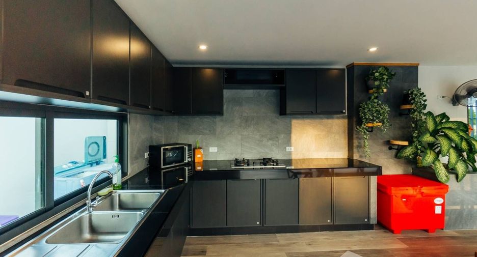 For sale and for rent 5 bedrooms villa in Hua Hin, Prachuap Khiri Khan