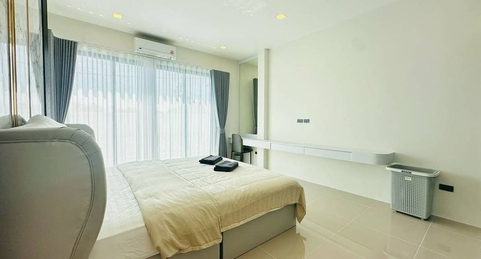For rent 3 bedrooms villa in Bang Lamung, Chonburi