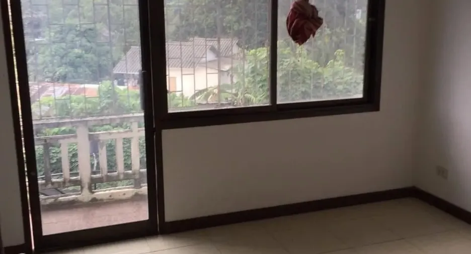 For sale 4 bedrooms townhouse in Ko Samui, Surat Thani