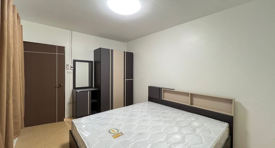 À vendre et à louer 2 chambres maison de ville à Bang Lamung, Chonburi