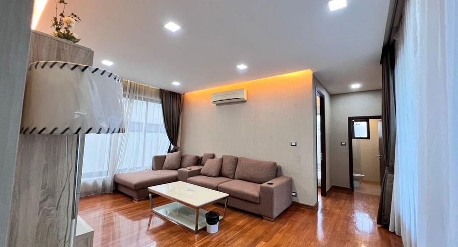 For rent 3 bedrooms villa in Mueang Chiang Mai, Chiang Mai
