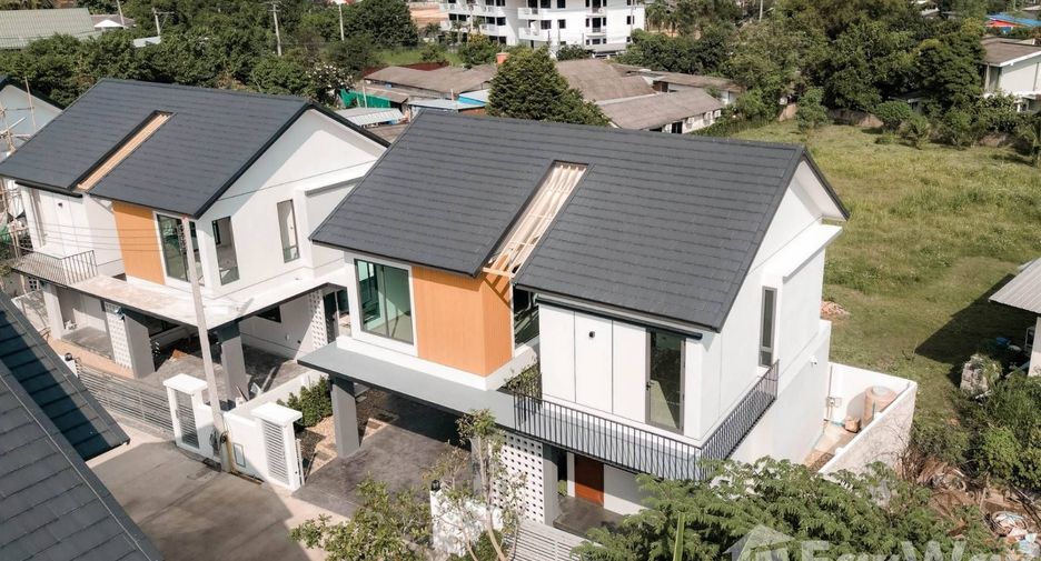 For sale 3 bedrooms house in Saraphi, Chiang Mai