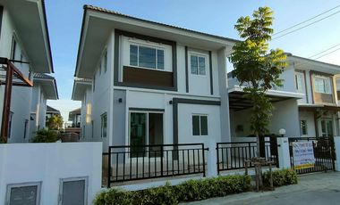 À vendre 4 chambres maison à Bang Phli, Samut Prakan