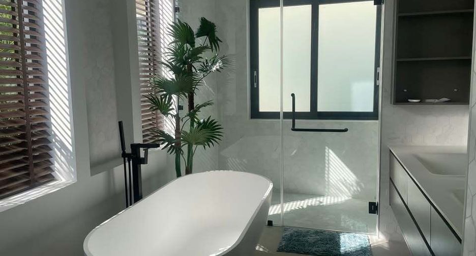 For rent 4 bedrooms house in Ko Samui, Surat Thani