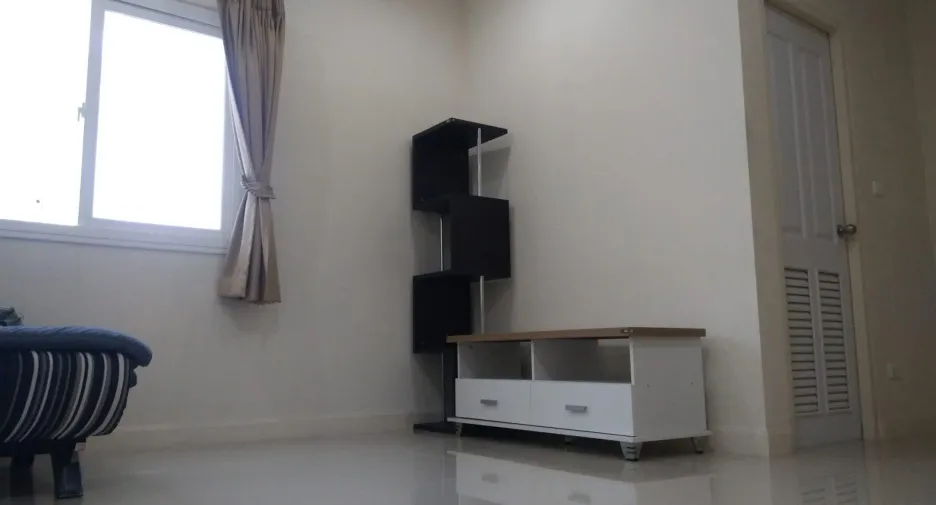 For rent 3 bedrooms townhouse in Mueang Chiang Mai, Chiang Mai