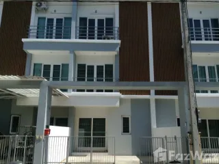 For Rent 3 Bedroom Townhouse In Mueang Chiang Mai