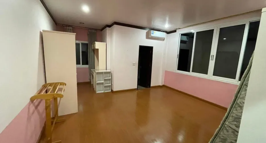 For sale そして for rent 7 ベッドルーム house in Mueang Chiang Rai, Chiang Rai