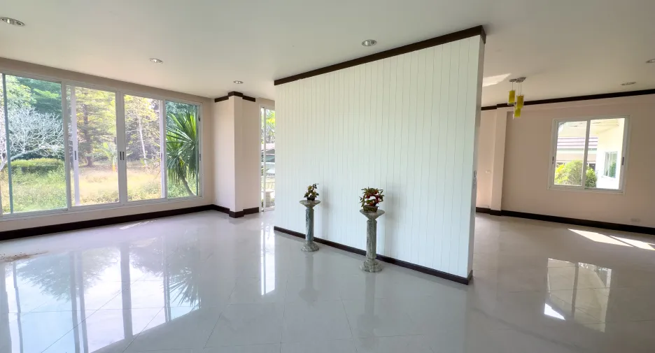 For sale そして for rent 7 ベッドルーム house in Mueang Chiang Rai, Chiang Rai