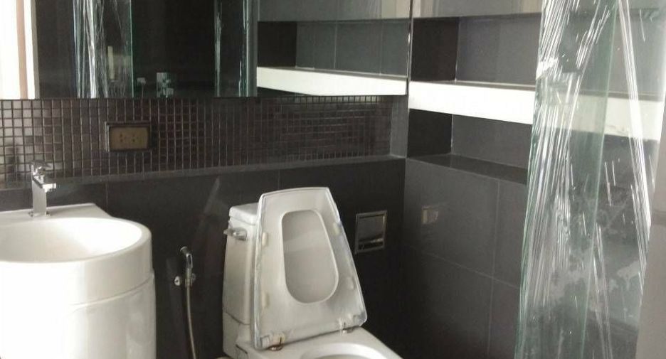 Wohnung zum Kauf mit 2 Zimmer in Sathon, Bangkok