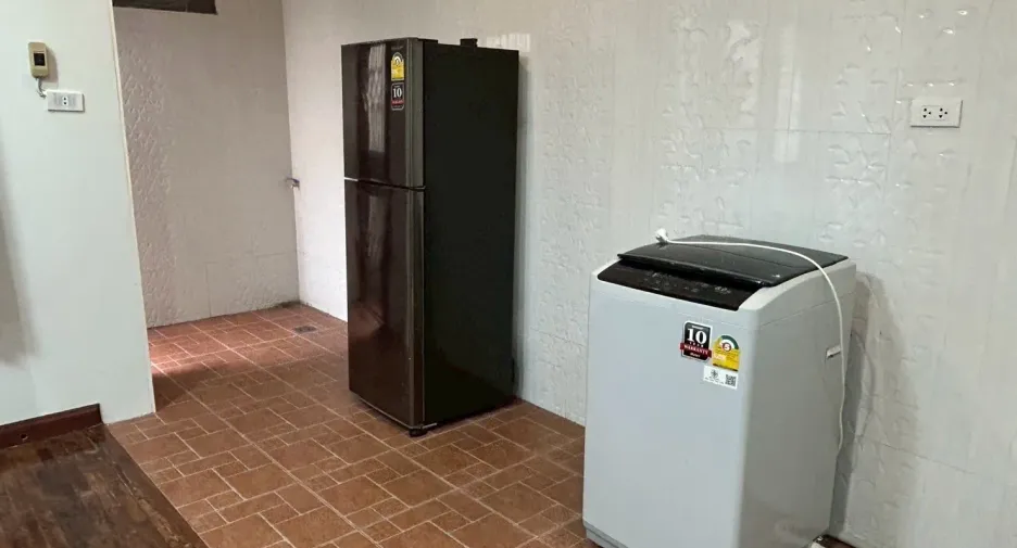 For rent 2 bedrooms townhouse in Hang Dong, Chiang Mai