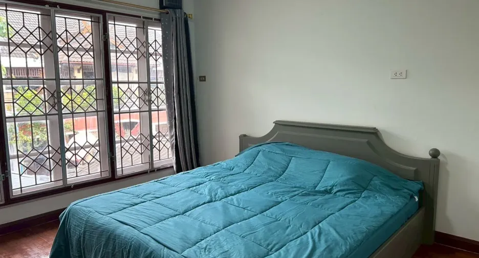 For rent 2 bedrooms townhouse in Hang Dong, Chiang Mai
