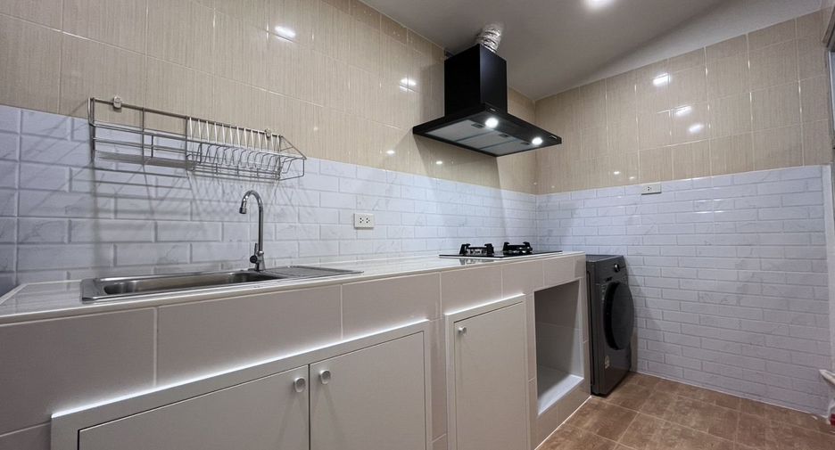 For sale and for rent 2 bedrooms townhouse in Hua Hin, Prachuap Khiri Khan