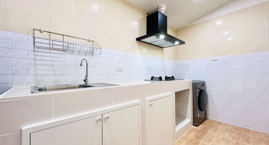 For sale and for rent 2 bedrooms townhouse in Hua Hin, Prachuap Khiri Khan