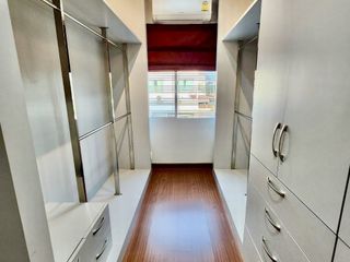 Reihenhaus zum Kauf mit 3 Zimmer in Rat Burana, Bangkok