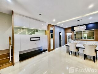 Reihenhaus zum Kauf mit 3 Zimmer in Rat Burana, Bangkok