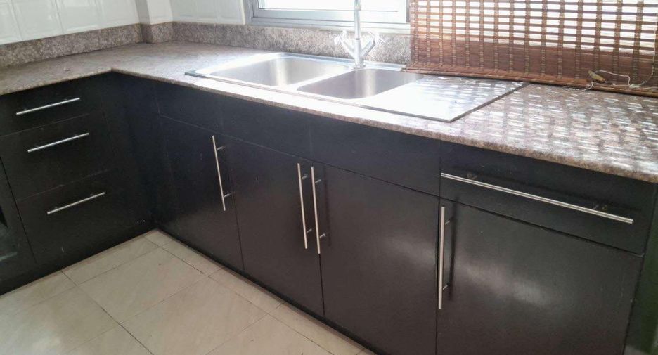 For rent 4 bedrooms villa in Hua Hin, Prachuap Khiri Khan