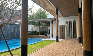 For rent 5 bedrooms villa in Thalang, Phuket