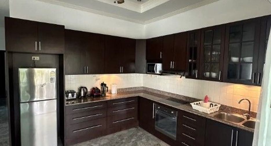 For sale 4 bedrooms house in Thap Sakae, Prachuap Khiri Khan