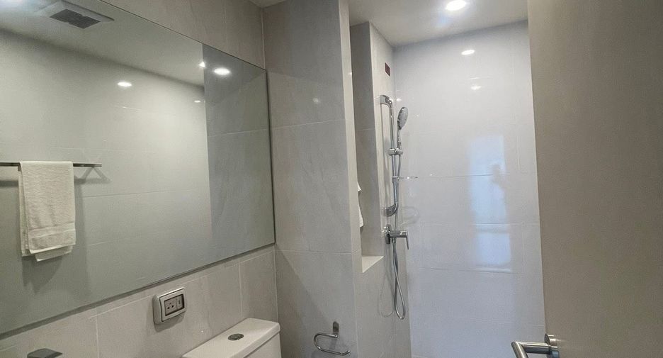 For sale 1 bed condo in Bang Na, Bangkok