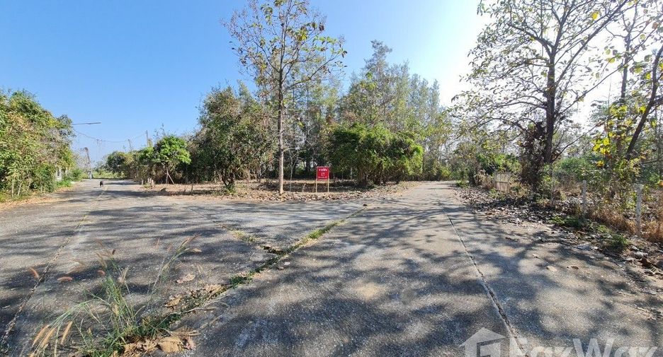 Terreno en venta en San Kamphaeng, Chiang Mai