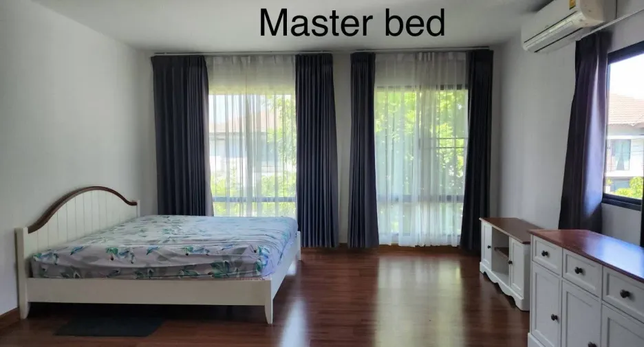 For rent 3 bedrooms house in Mueang Chiang Mai, Chiang Mai